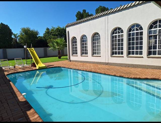 4 BEDROOM HOUSE FOR SALE IN FLAMWOOD